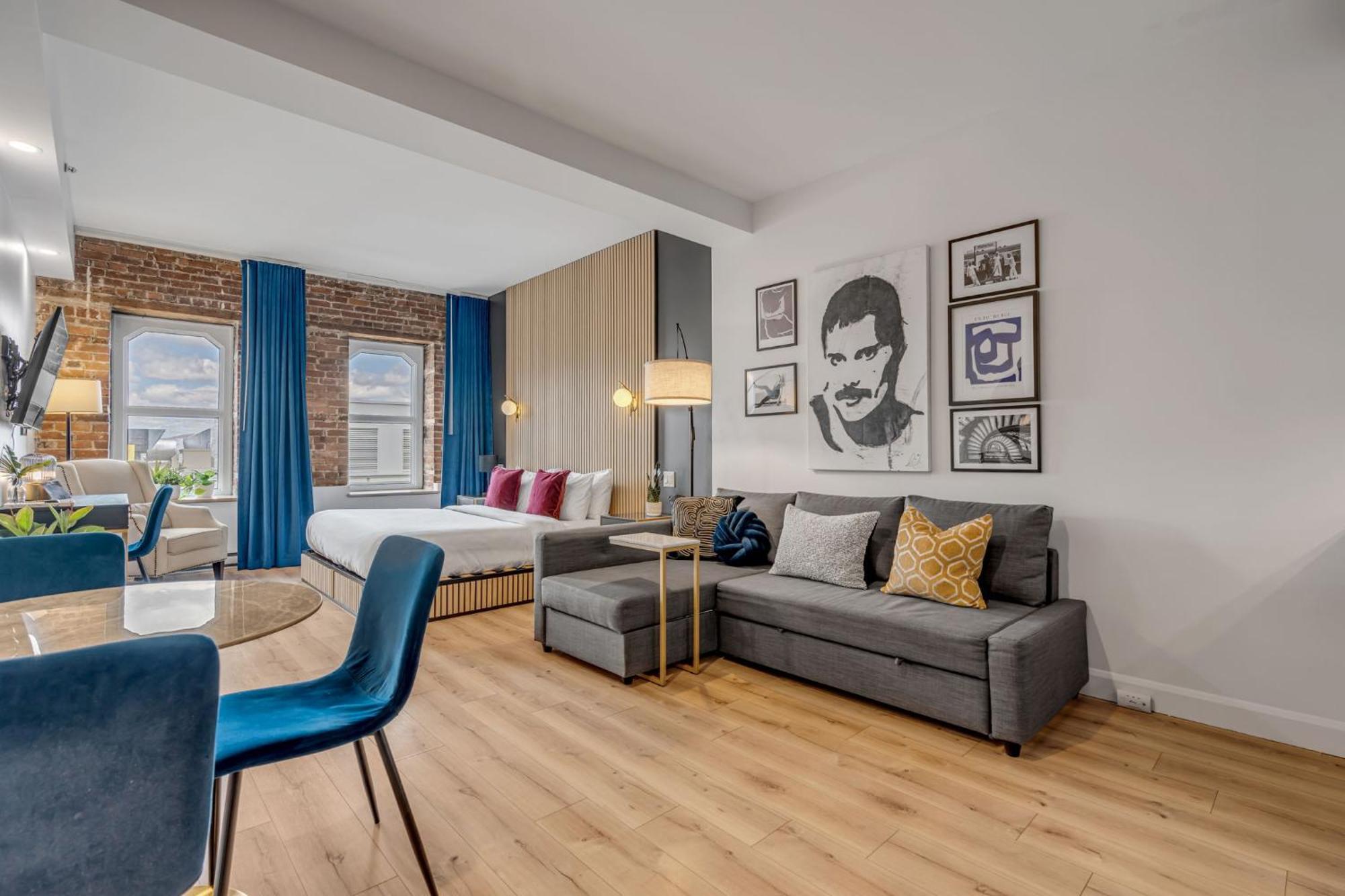 Initial / Polo / Centre-Ville De Quebec Extérieur photo
